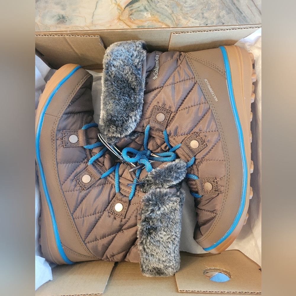 NEW Columbia Omni Heat Shorty Boots